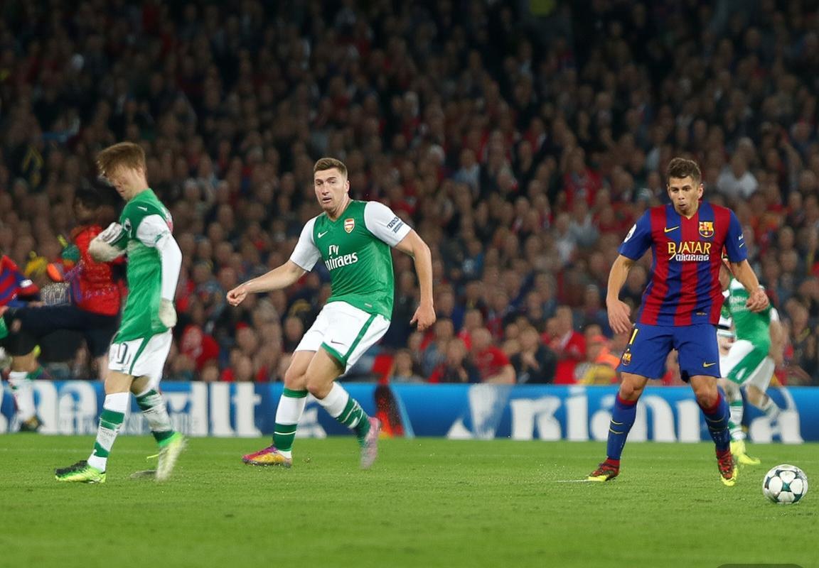 2015欧冠16强：阿森纳vs巴萨巅峰对决回顾