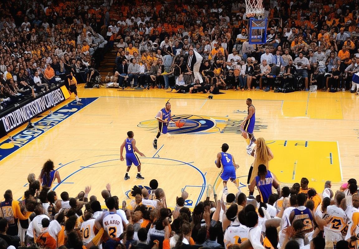 2013年NBA季后赛：湖勇巅峰对决经典回顾与影响解析